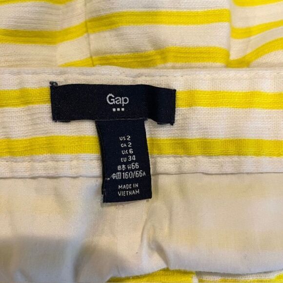 GAP Women's Yellow and White Striped Chino Shorts Pockets Size 2 - Picture 7 of 8